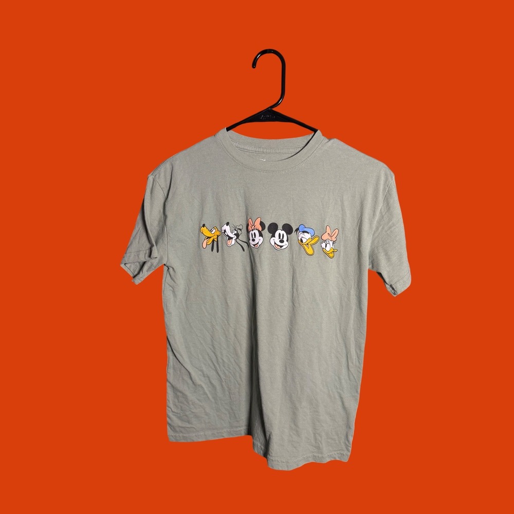 Disney Mickey and Friends Graphic T-Shirt Sage Green XS Jerry Leigh Crew Neck‎